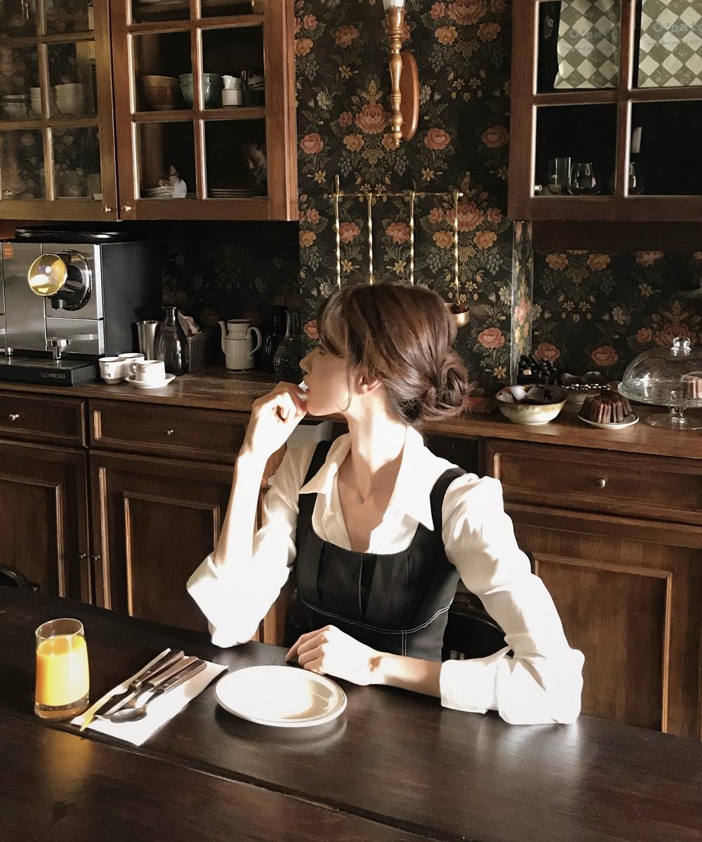 롱 커프스 블라우스