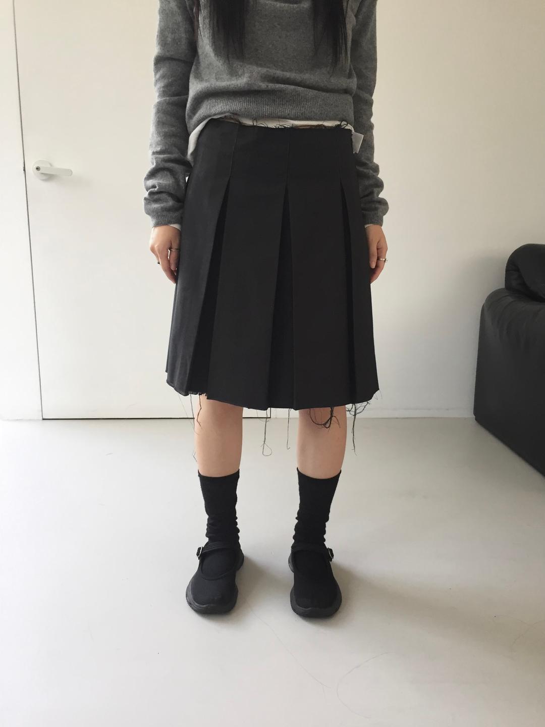 pleats wrap cutting skirt (2c)