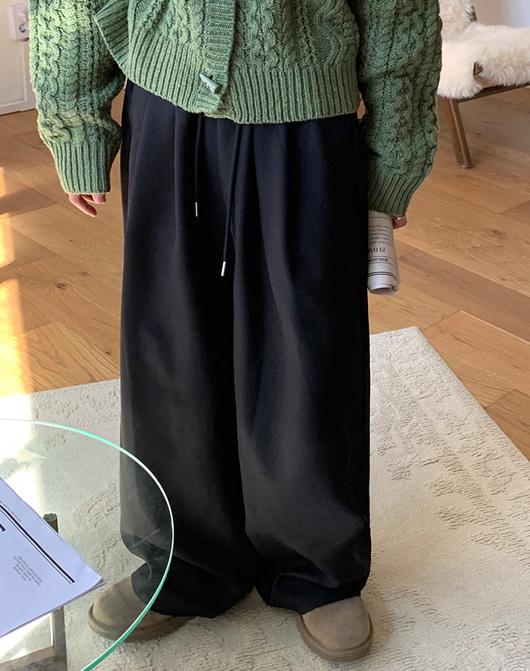 [unisex] 쿠아디 핀턱 밴딩 와이드 슬랙스 (2color)