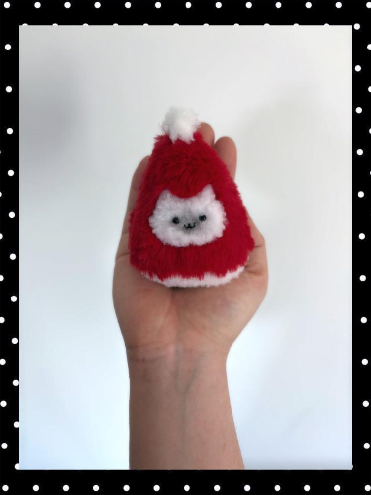 산타모자냥៸៸᳐ •⩊ • ៸៸᳐ )੭ 키링 🎅🏽