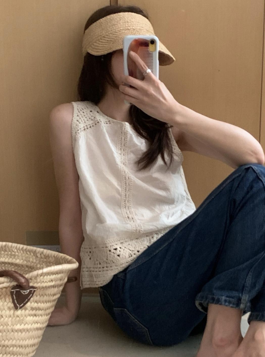 드시에 LIBERTY 리버티 위브 자수 나시블라우스 크로쉐 레이스민소매 (2color)