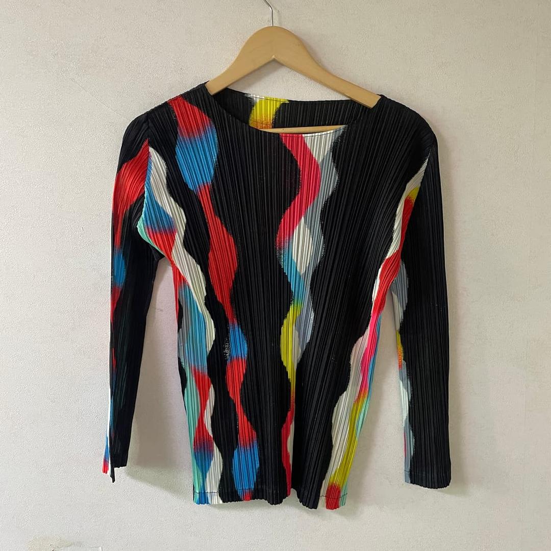 이세이미야케 여성 패턴 긴팔 티셔츠 (사이즈3, 여성  | 후루츠패밀리