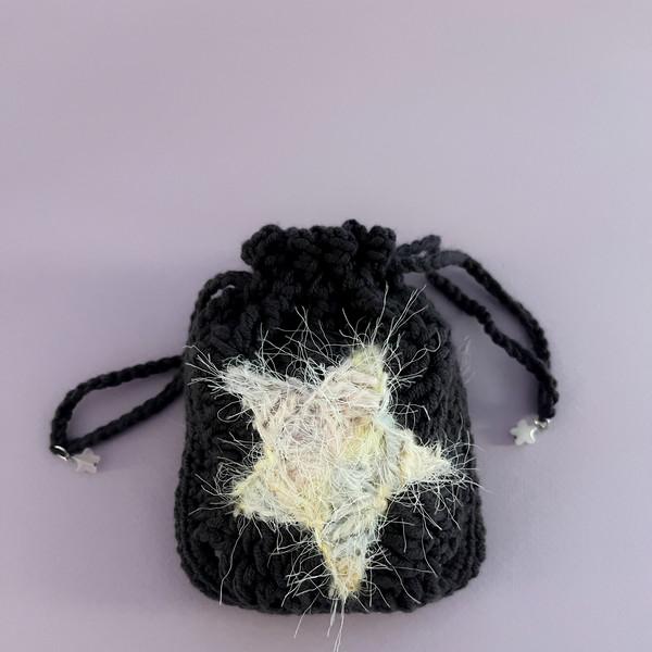 fluffy star pouch (charcoal)