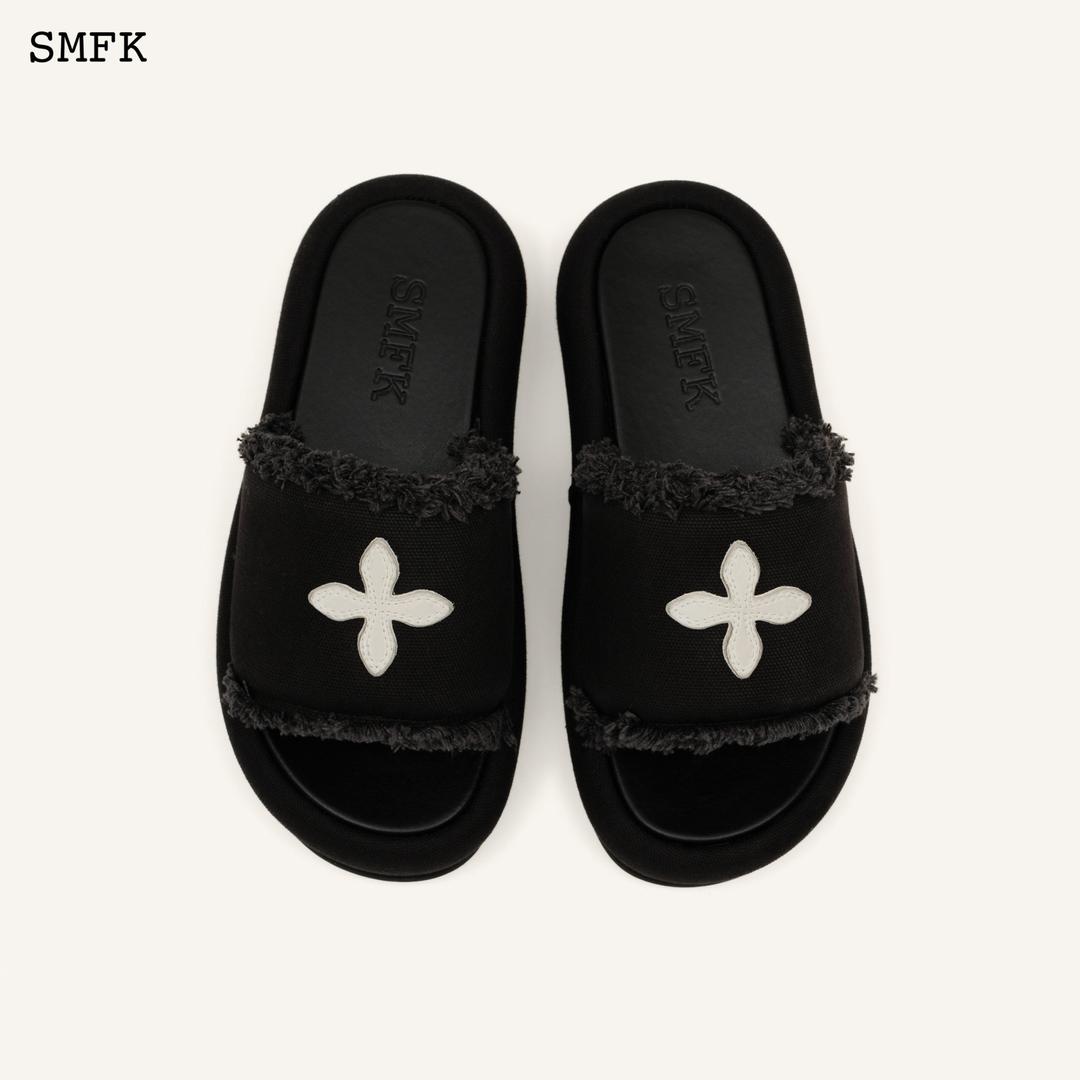 Compass Cross Classic Black Canvas Slipper - 35