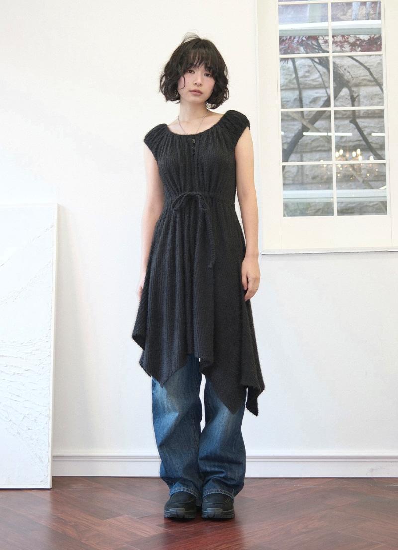 RUE PUFF DRESS / BLACK