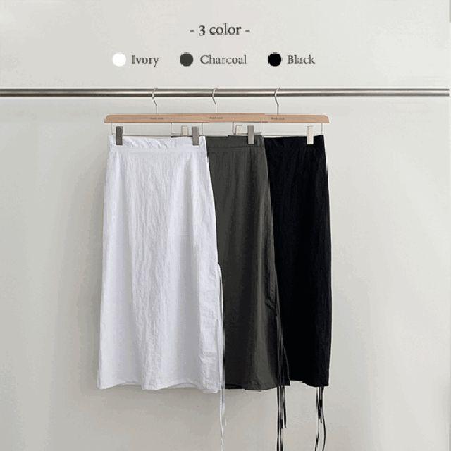 [1+1할인/뒷밴딩!/장마코디/여름스커트] 나일론 리본 옆트임 롱 스커트 (3color) [y2k/카고스커트]