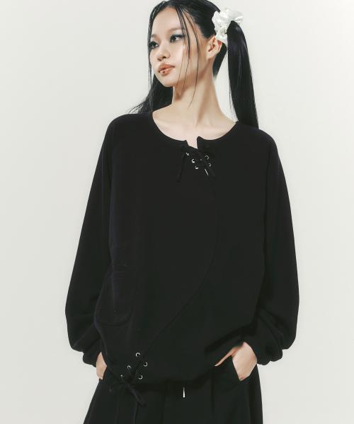 STAR APLIQUE CREWNECK BLACK