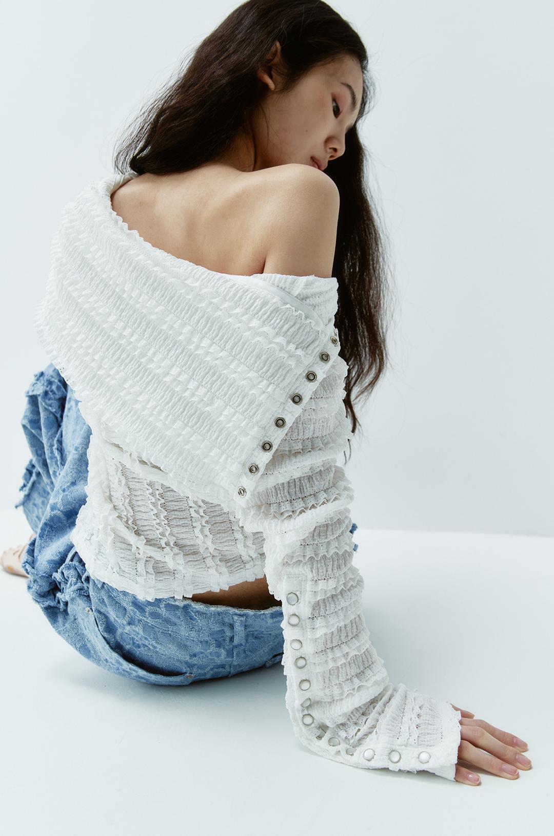 [Restock]G_LACE BUTTON TOP / WHITE