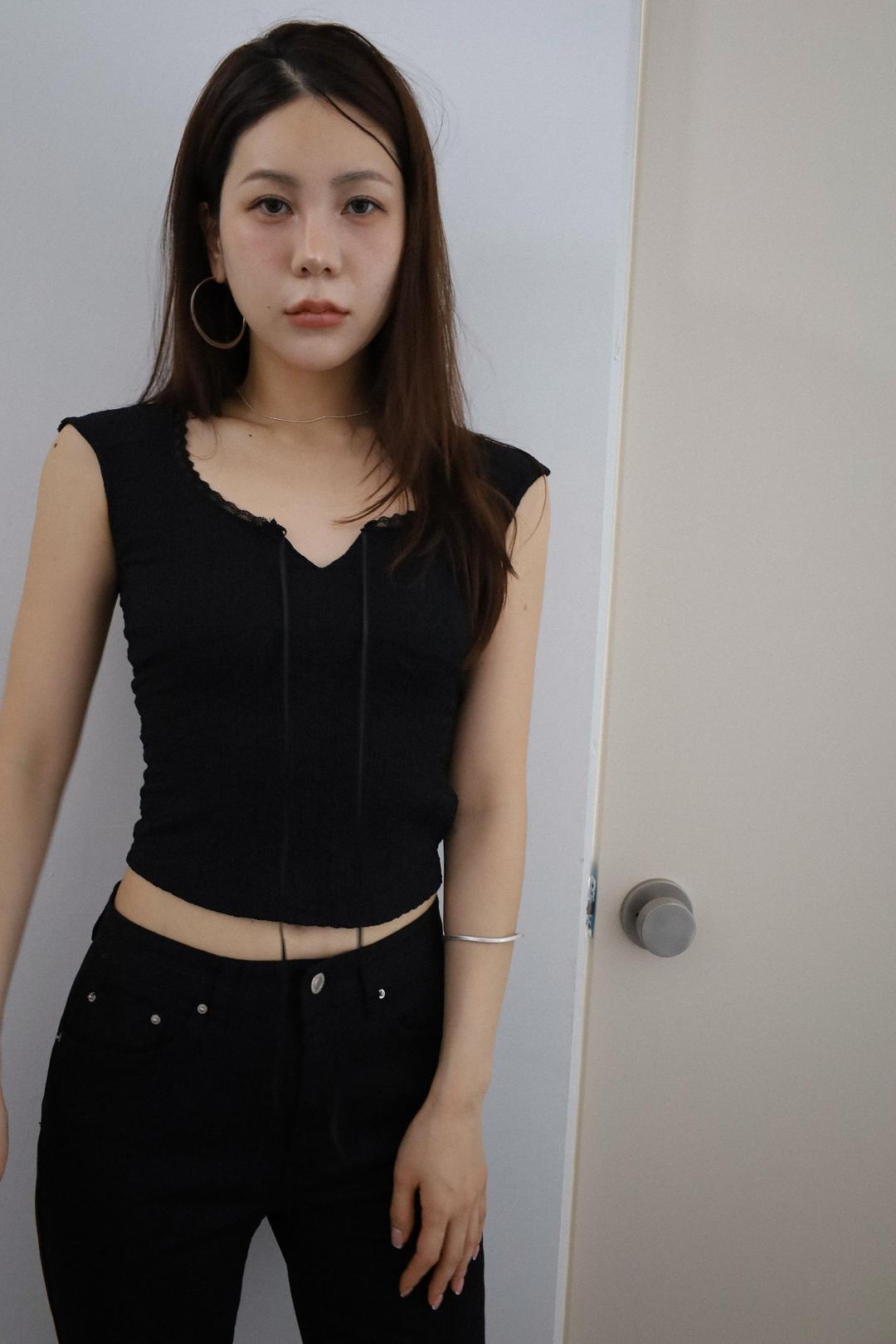 Frill Blouse Tee (black)