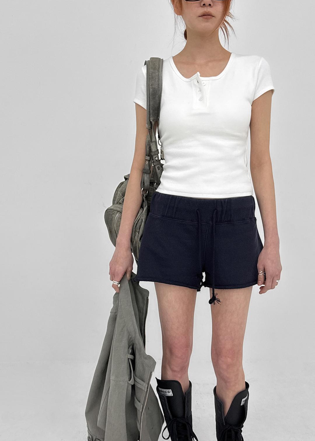 블랙업 [MADE] 이지 헨리넥 반팔티 (캡내장)