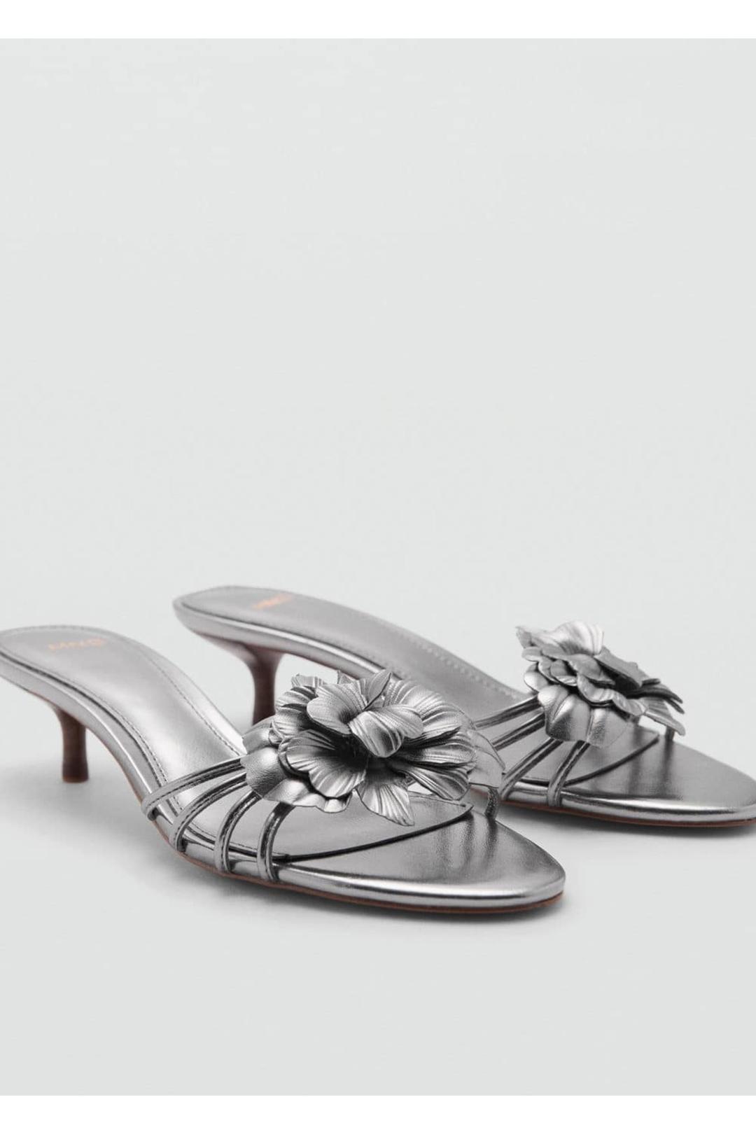 MANGO Çiçekli topuklu sandalet