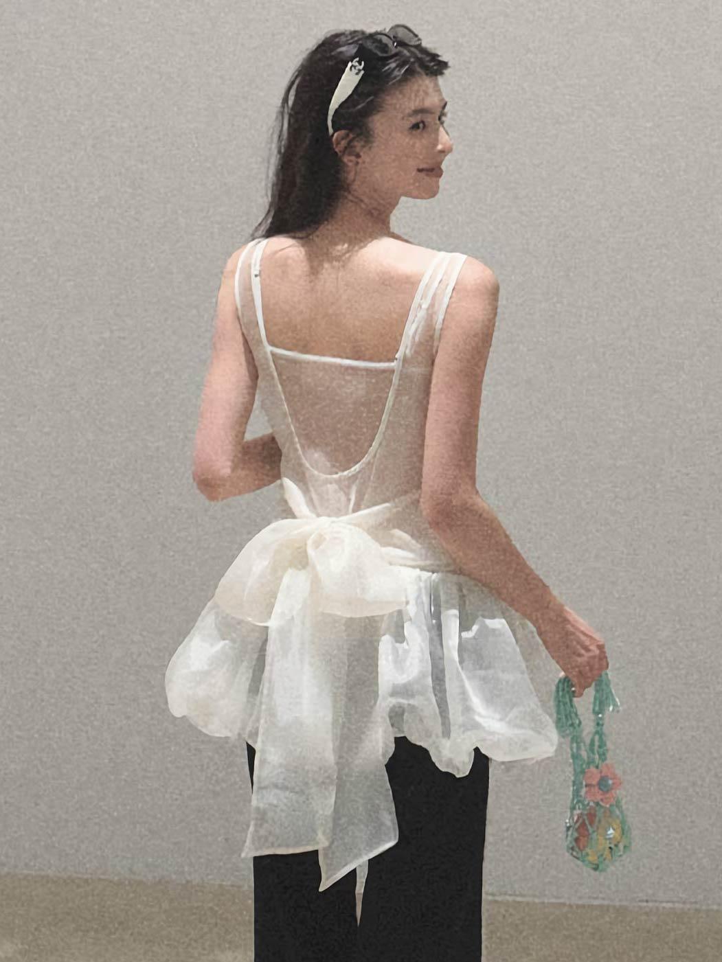 [OAK MOO] "Gift From The Clouds\" Back Ribbon Chiffon Top