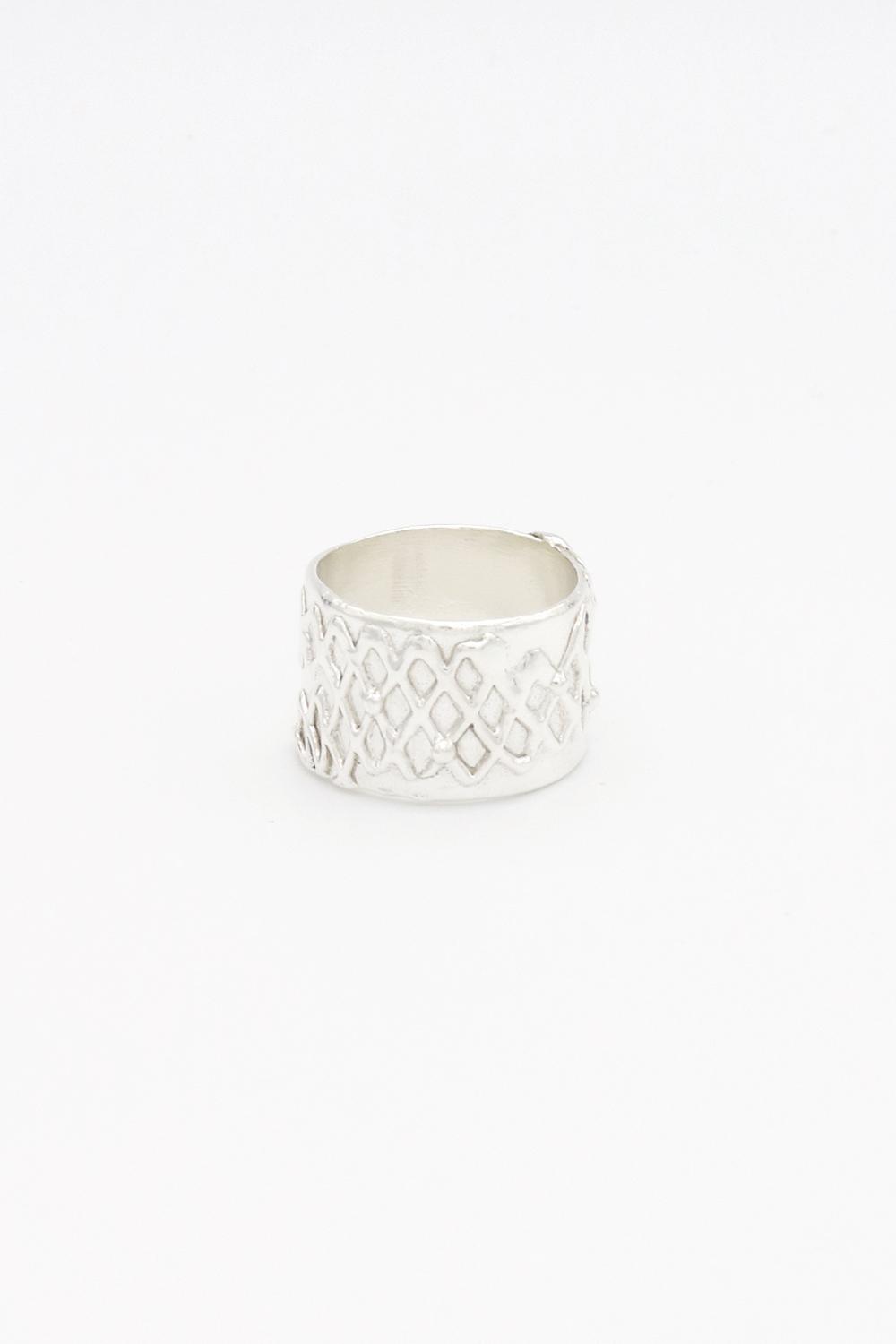 see through ring 002