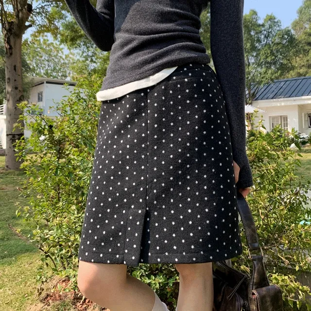 레바 도트 미니 스커트