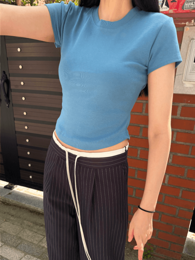 Cross Color Crop T