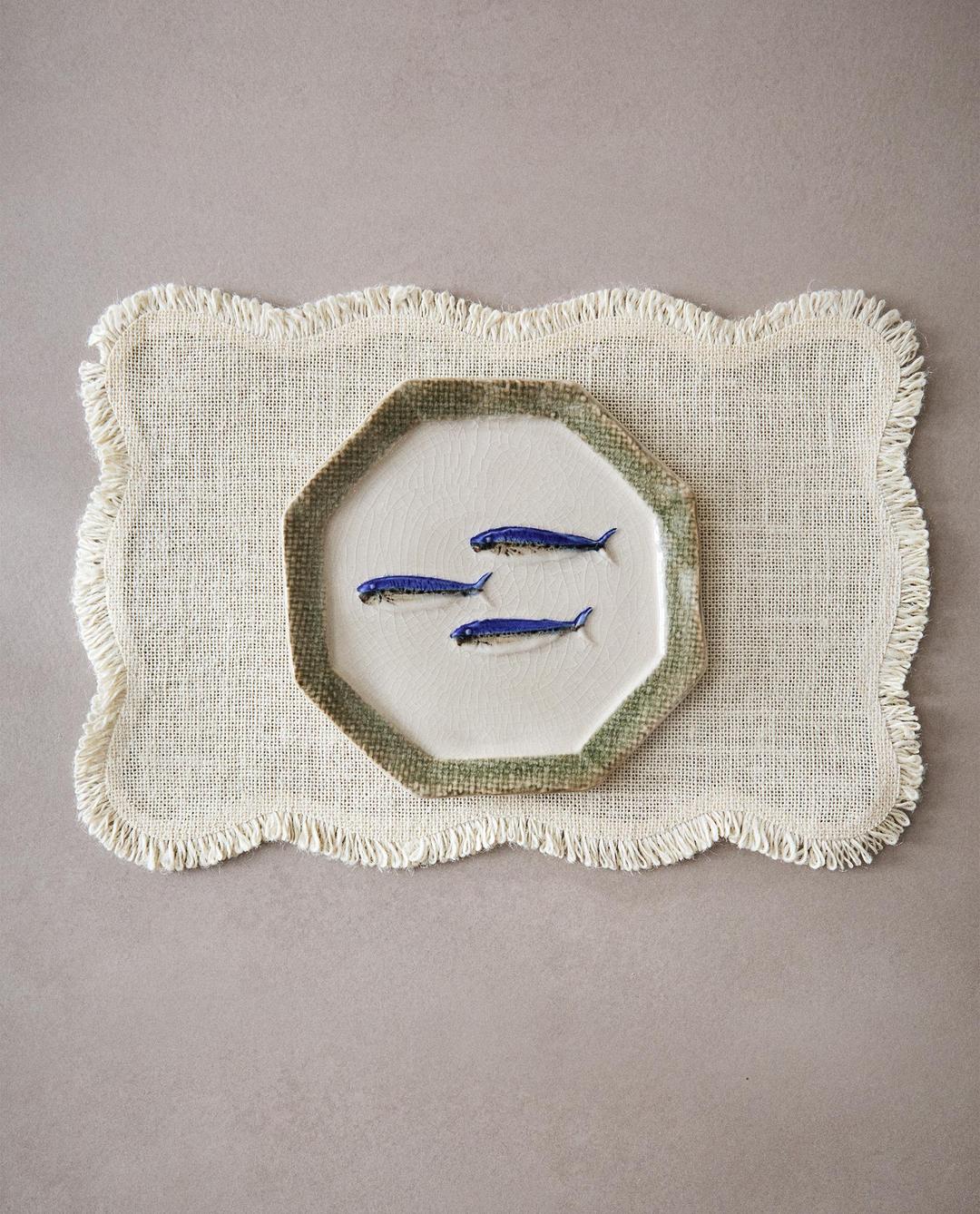 물결 디자인 주트 테이블 매트