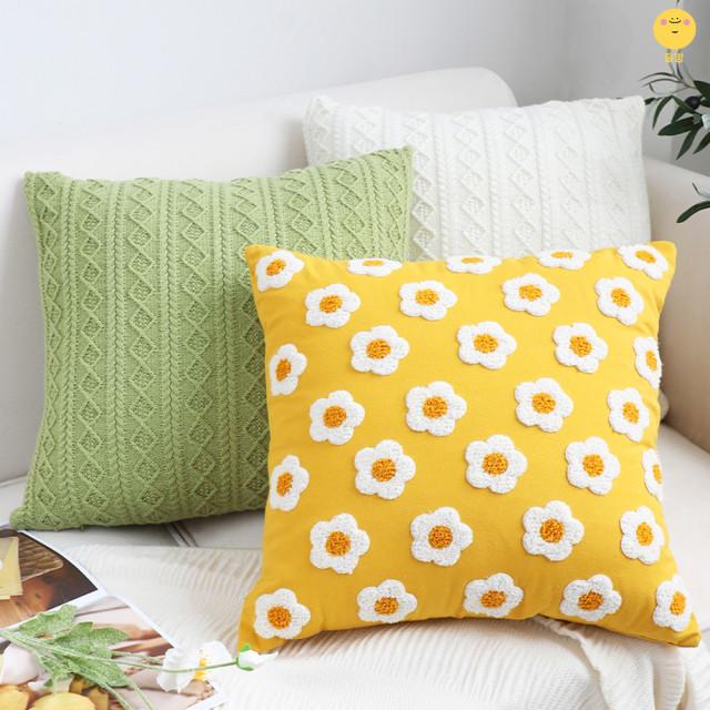 달떵북유럽자수데이지쿠션커버 꽃모양 귀여운니트쿠션 쇼파레이스 수입고급디자인 거실소파인테리어
