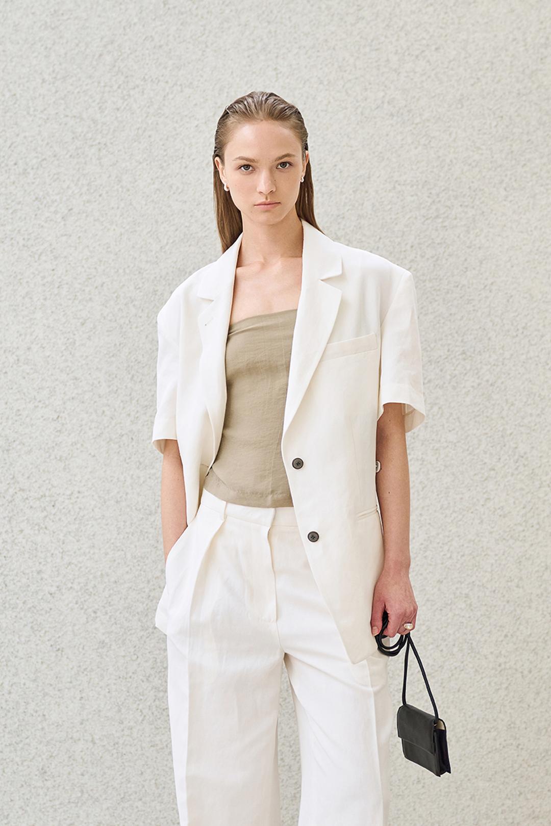 VATE HALF SLEEVELESS JACKET
