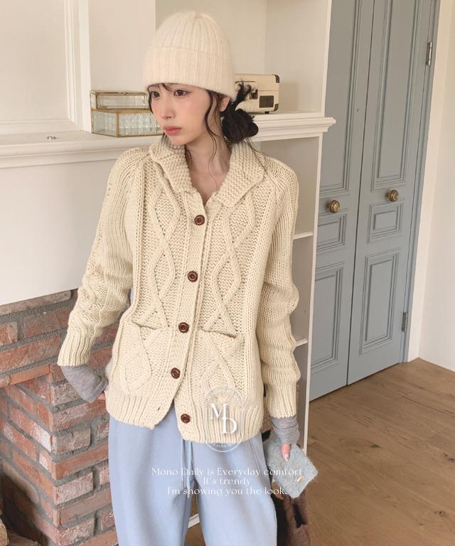모노데일리 [오늘출발🚚] [#.여행룩] [#.코지룩] [#.New Arrival] 티스 짜임 카라 니트