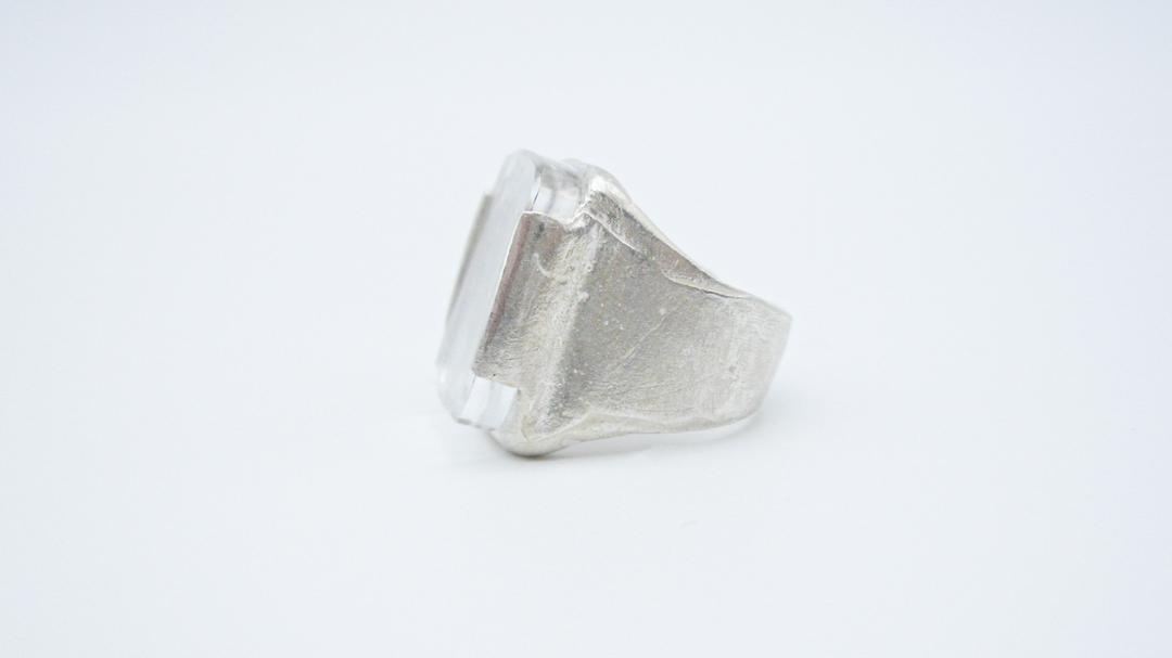 Leo Ring