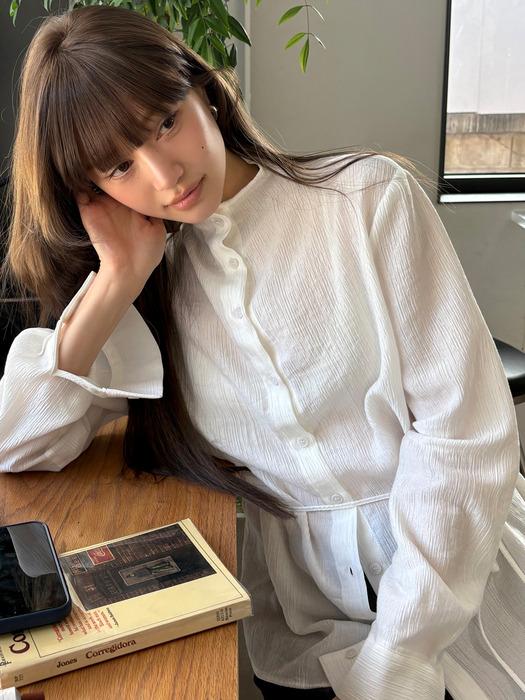 하프넥 벨티드 블라우스 화이트 OU1863