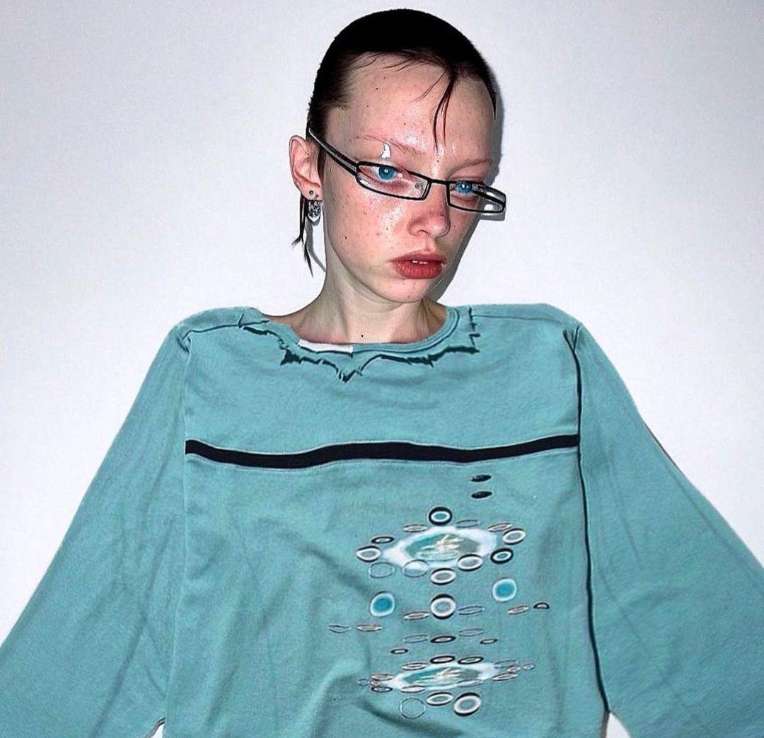 vttps:// longsleeve tshirt