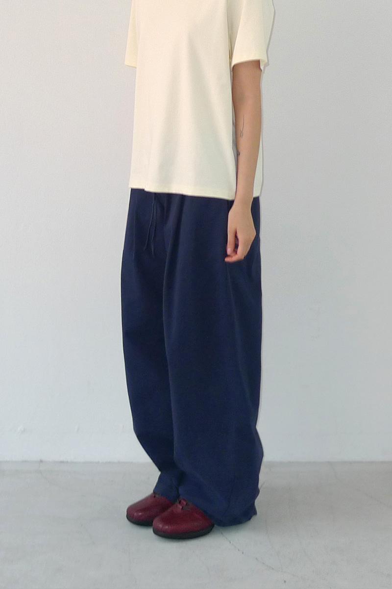 베르크서울 EASY COTTON BANDING PANTS