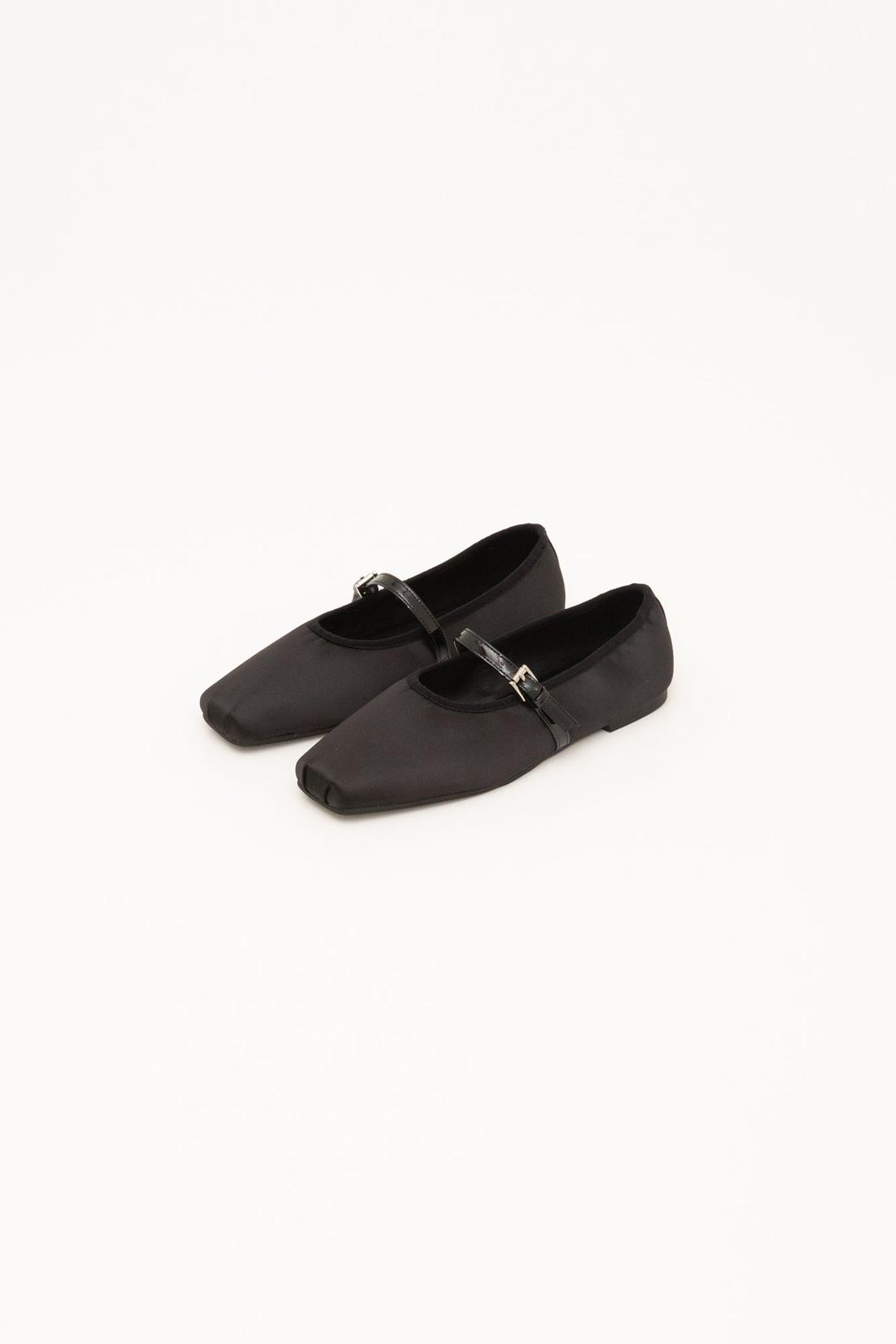 Aida - Black / US 5.5