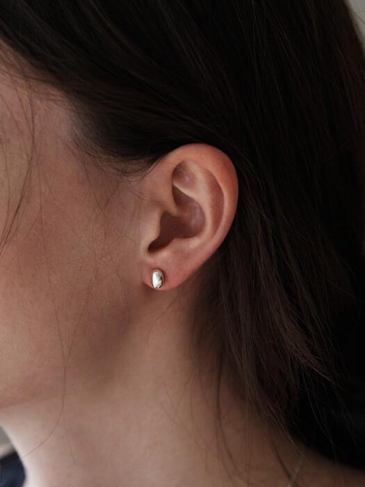 Everyday ball earrings
