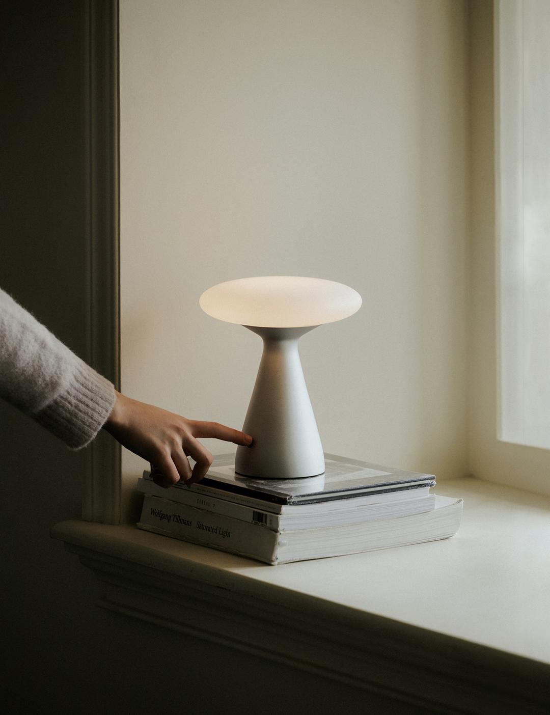 KONOS PORTABLE LAMP