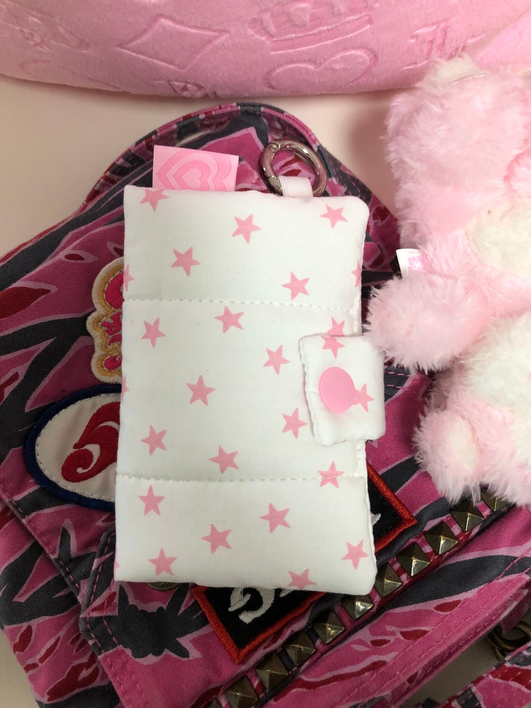 fluffy wallet (white star flutter)