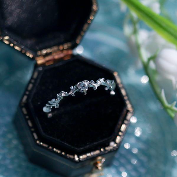 Rene, leaf ring 01