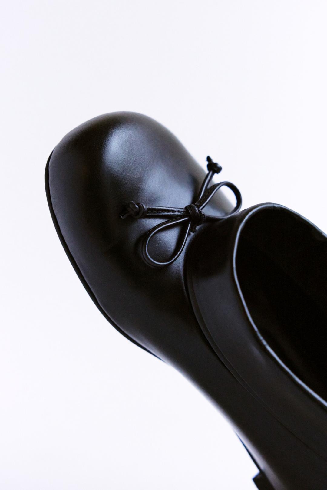 DUMPLING SHOE - BLACK