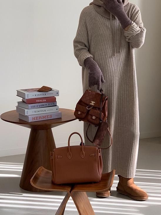 보들보들 반 폴라 사선 니트 원피스