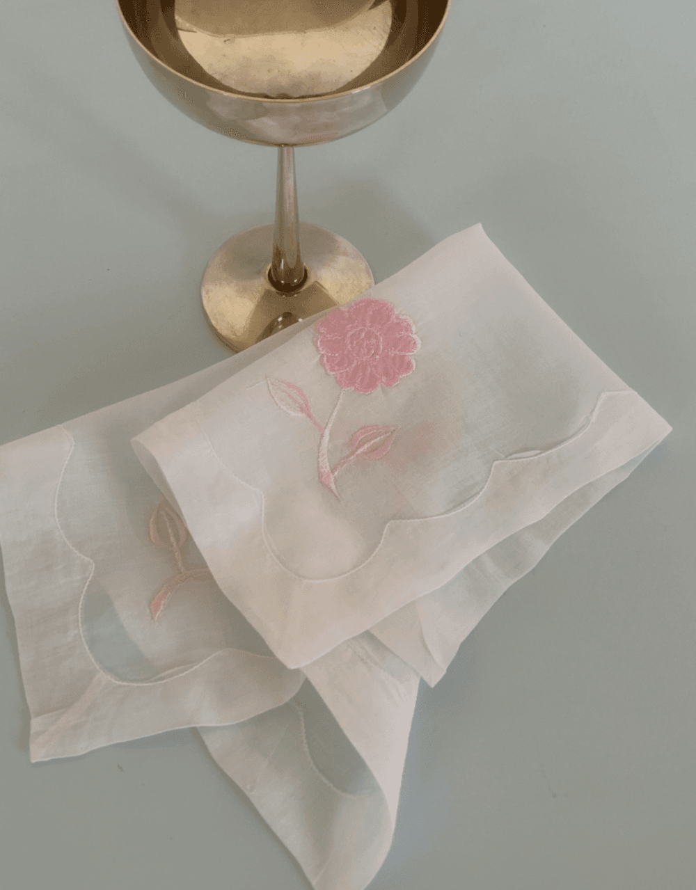 핑크 플라워 자수 손수건