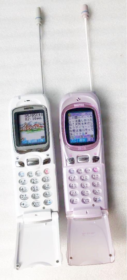 ジャンク希少価値　ドコモガラケーモックアップ　D210i 2色1組