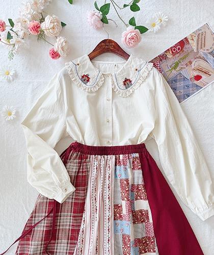 트윈 캣 꽃이음 자수 블라우스