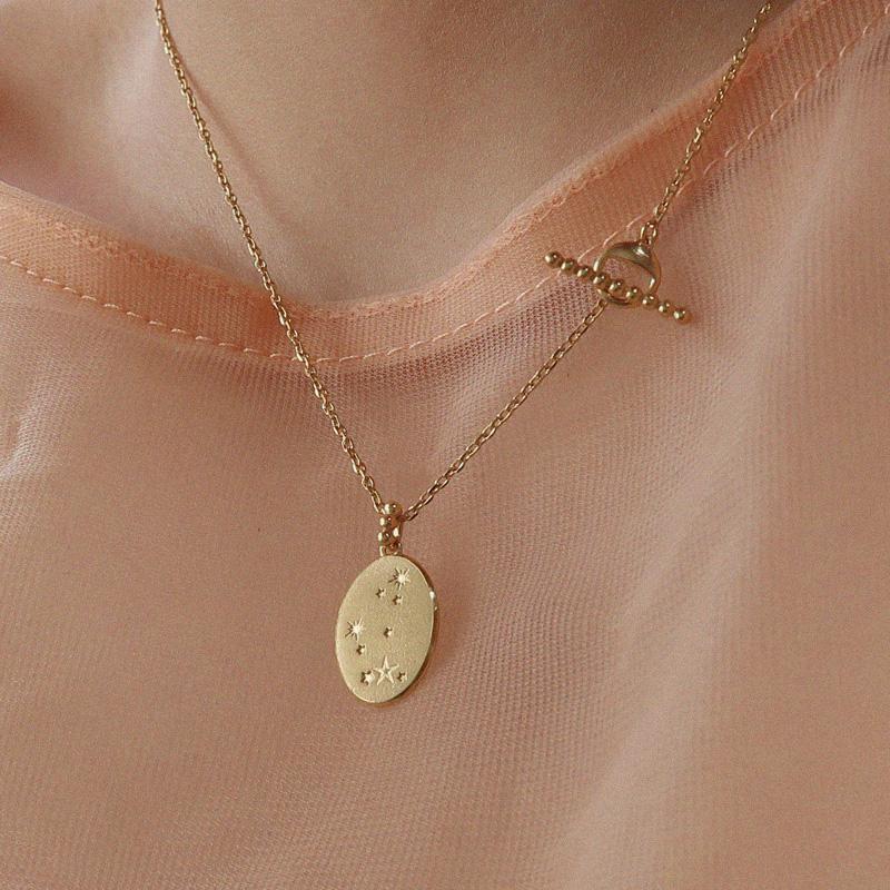 A constellation wish (L)