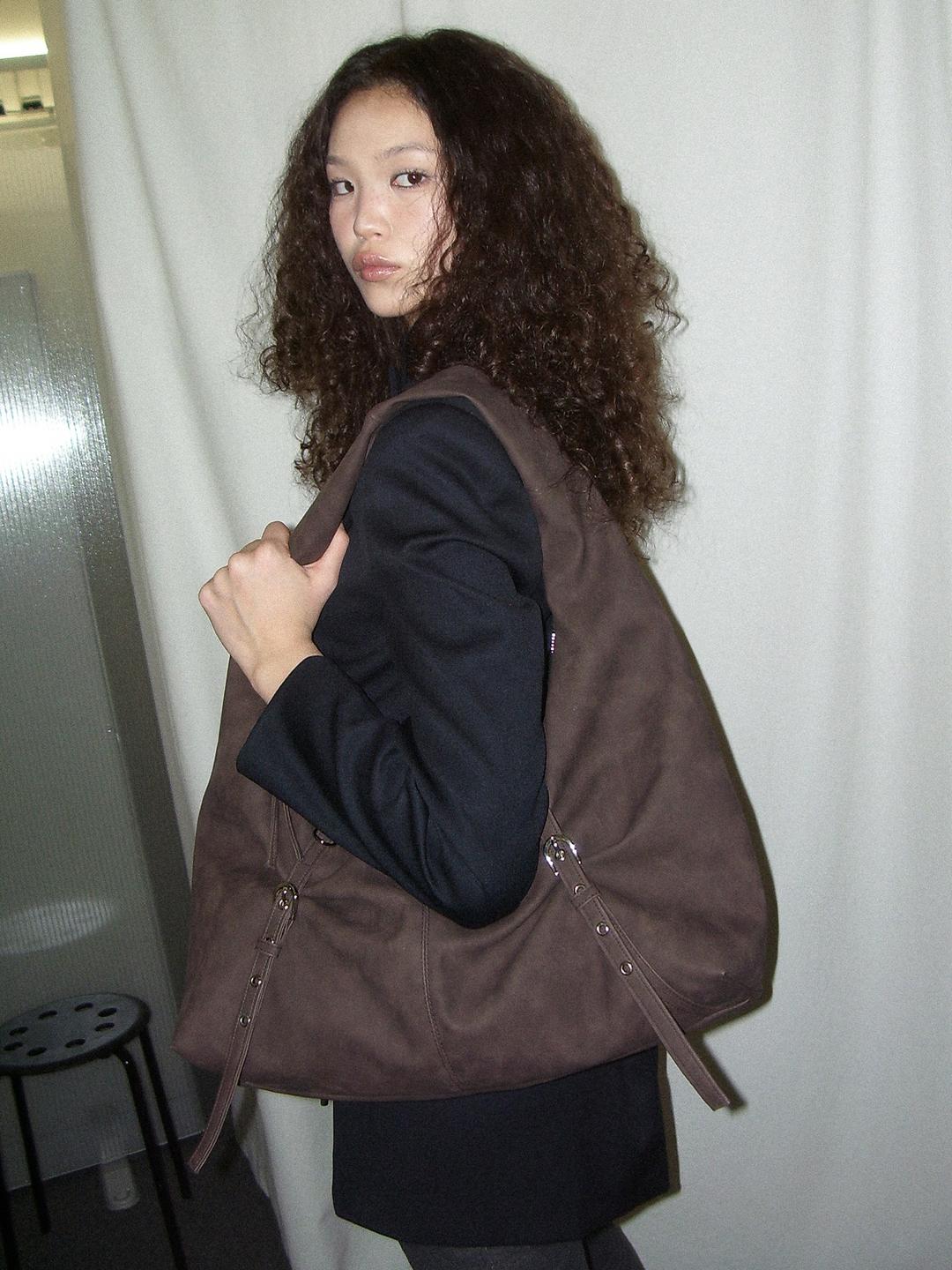 Belted hobo bag [Washed Brown]