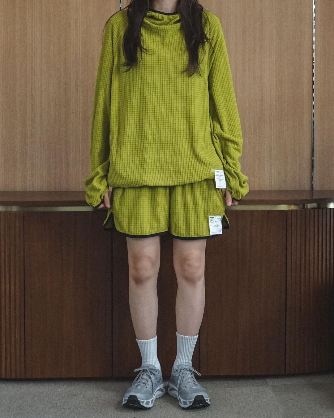 SATI FINGERHOLE HOOD