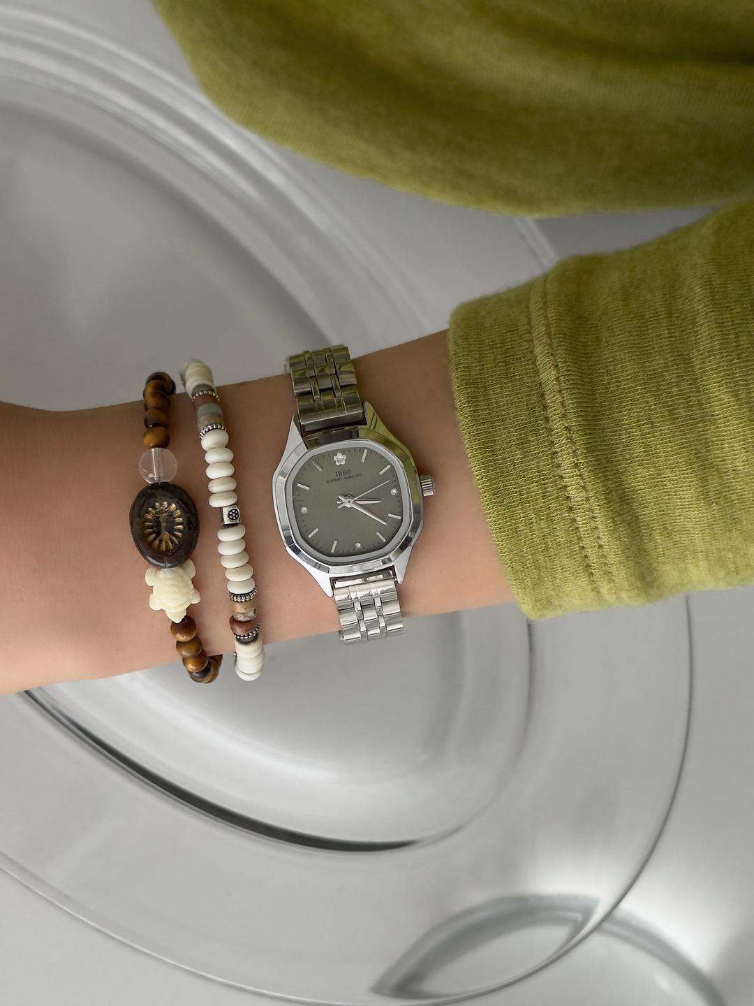 딥그린 메탈 손목 시계