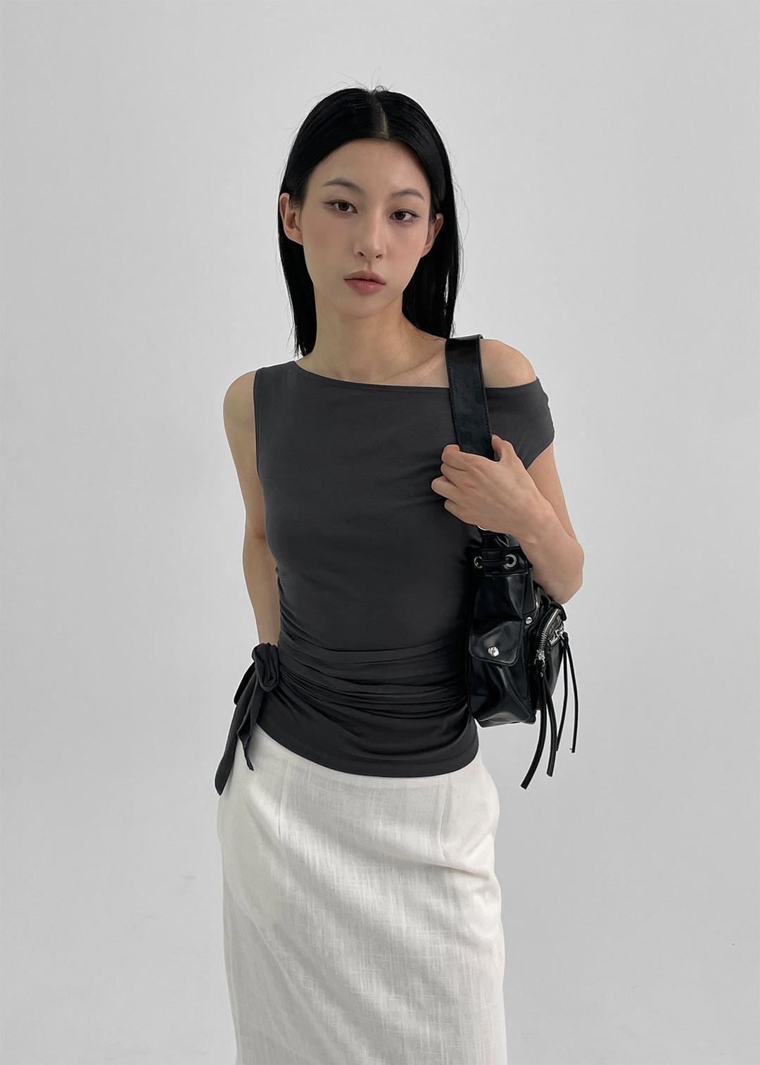 [MADE] Renne Wrap Uncovered Tank Top