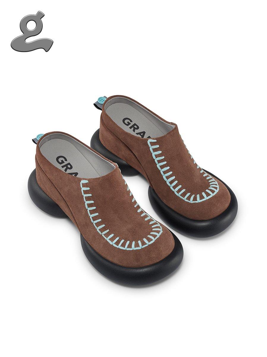 Brown-Blue Wedge Heel Pumps “SWEATER”