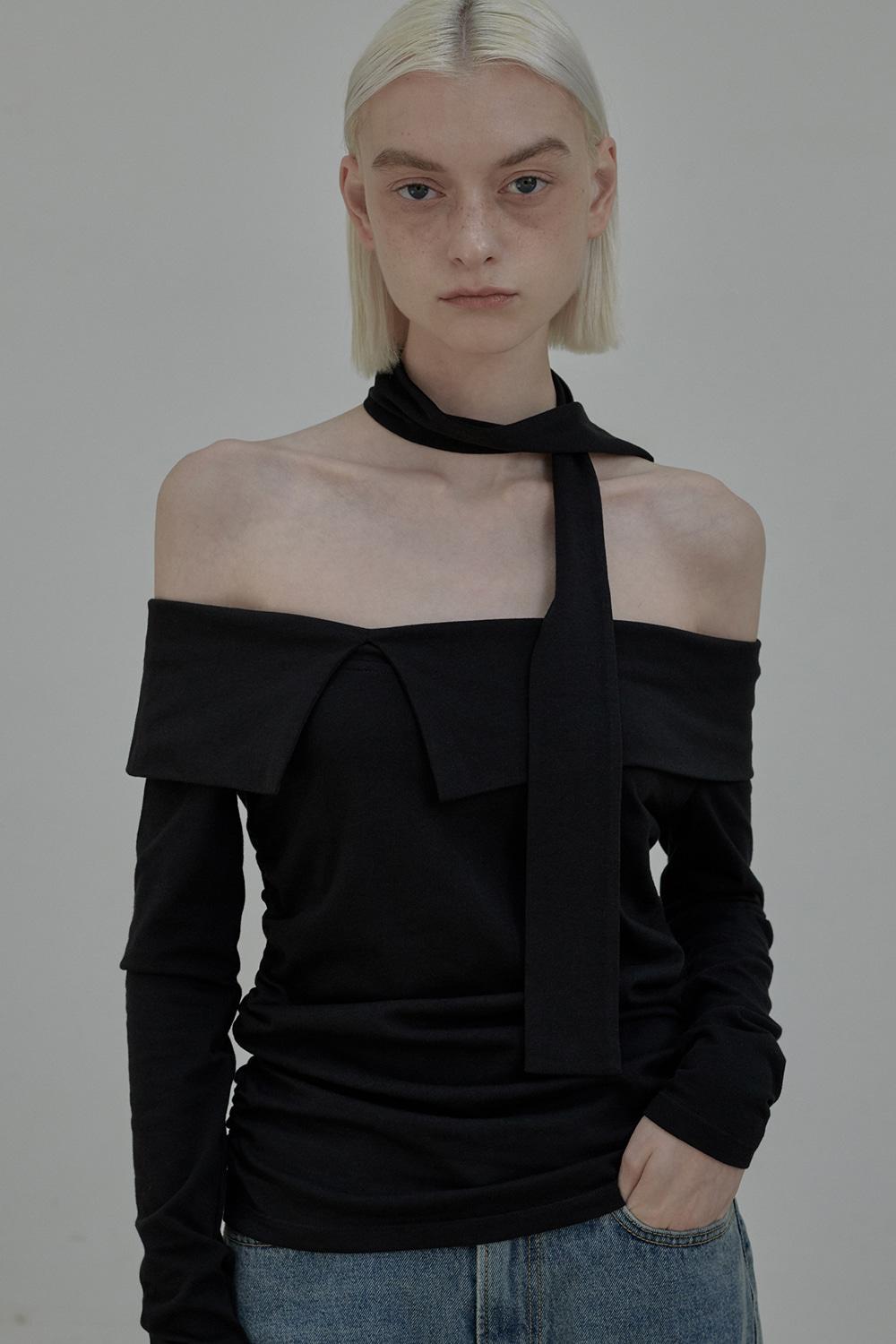 Off-Shoulder scarf t-shirt - Black