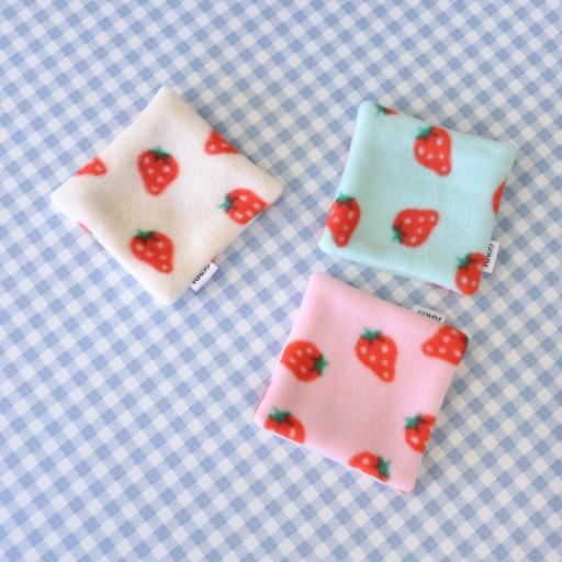 [곰을상점] 딸기찹쌀떡 티코스터🍓 (3color)