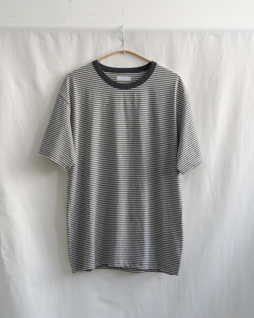 Cotton stripe border t-shirt (chacoal)
