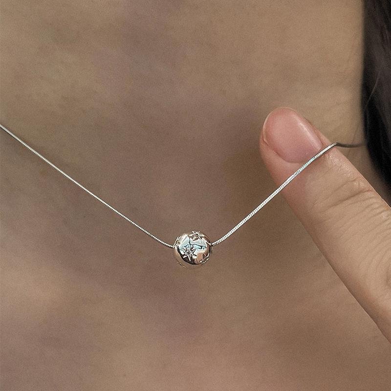 [아몬즈 단독] Glitter Draw Ball Necklace NZ2035