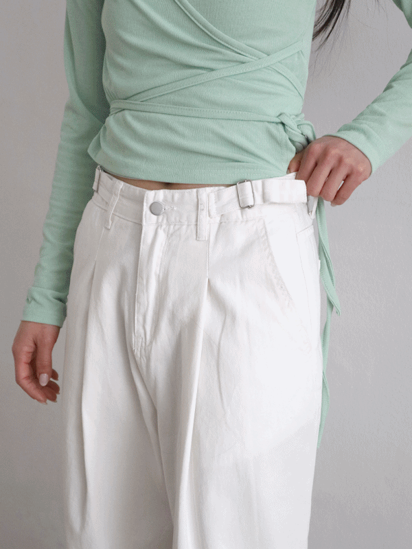 플럼 비조 벨트 핀턱 와이드 코튼 팬츠