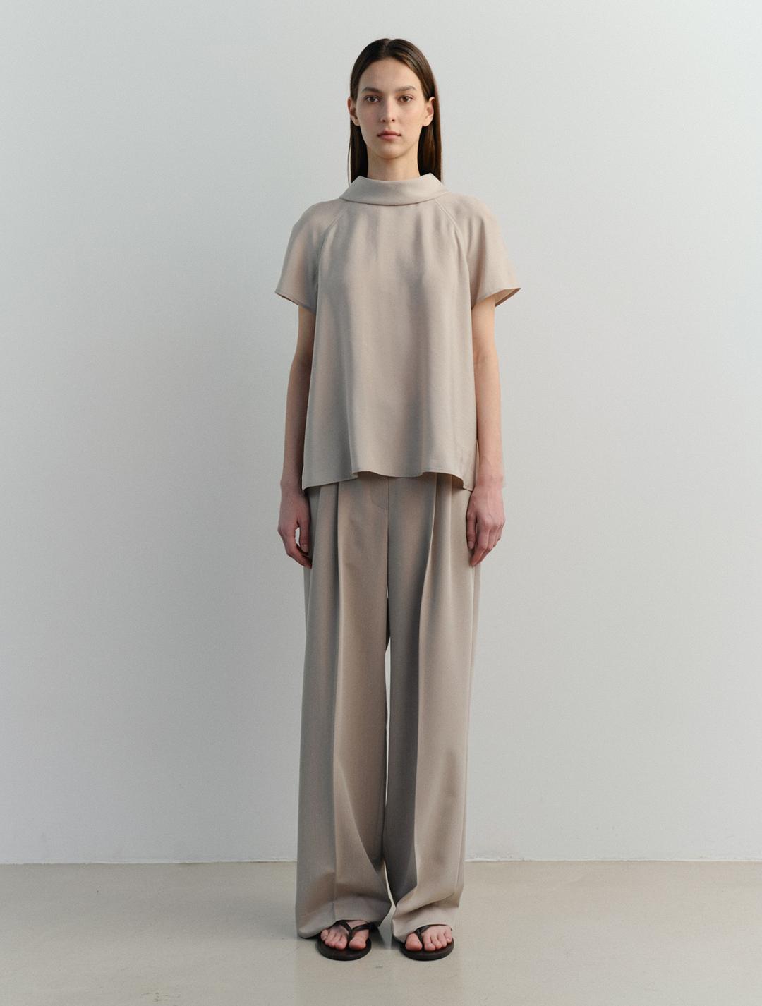 Lyla Flare Blouse (Taupe)