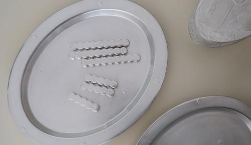 경시현작가 은칠 커트러리바